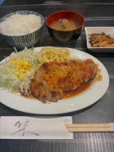 本日もたくさんのご来店お待ちしてます😃 本日のランチ 本日の […]