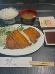 本日もたくさんのご来店お待ちしてます😃 本日のランチ 本日の […]