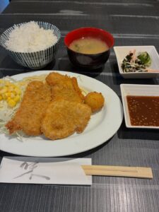 本日もたくさんのご来店お待ちしてます😃 本日のランチ 本日の […]