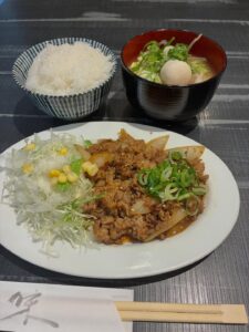 本日もたくさんのご来店お待ちしてます😃 本日のランチ 本日の […]