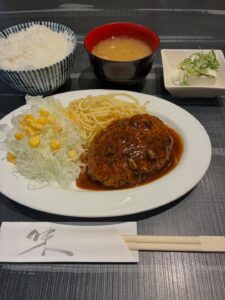 本日もたくさんのご来店お待ちしてます😃 本日のランチ 本日の […]